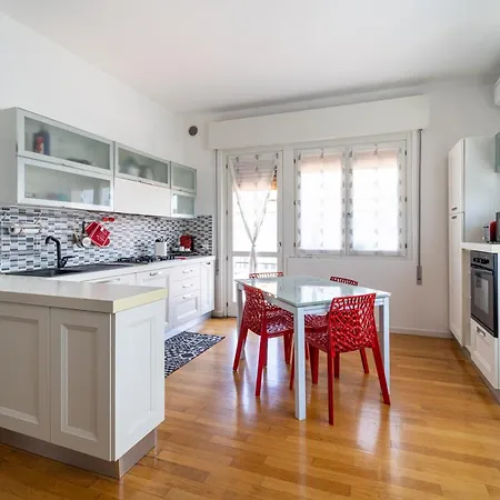 Luce Del Lago Apartment